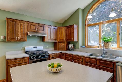 7488 Newbury Road Woodbury MN 55125