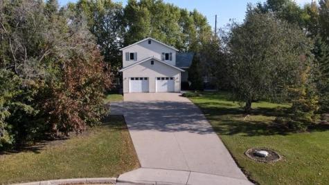 322 Oriole Avenue N Thief River Falls MN 56701