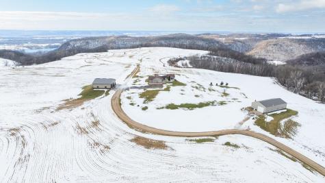 W1660 Maplewood Lane Alma WI 54610