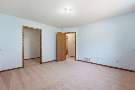 912 Juniper Avenue W Northfield MN 55057