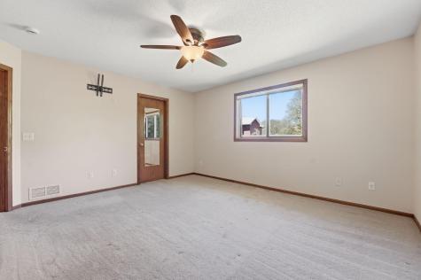 912 Juniper Avenue W Northfield MN 55057