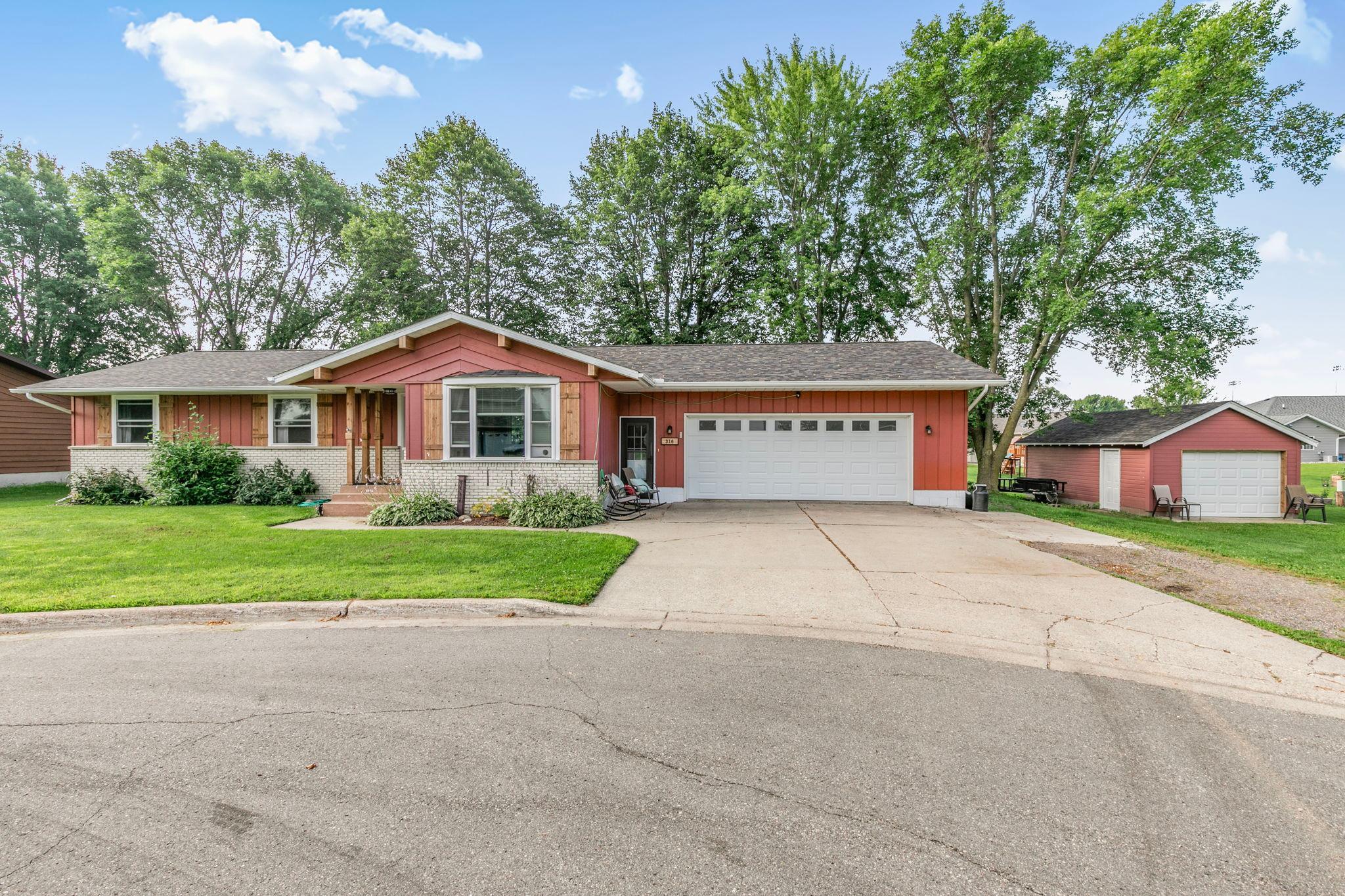 316 8th Street SE Freeport MN 56331