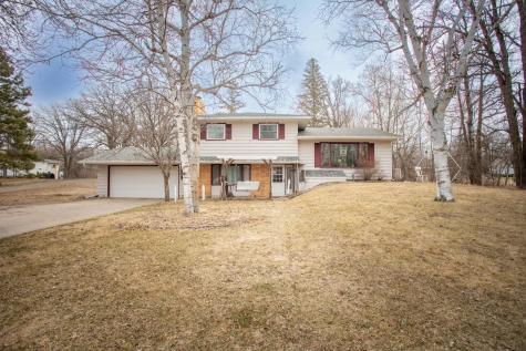 1807 N Mckay Avenue NE Alexandria MN 56308
