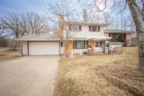 1807 N Mckay Avenue NE Alexandria MN 56308