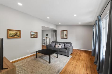 8600 31st Avenue N Crystal MN 55427