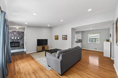 8600 31st Avenue N Crystal MN 55427