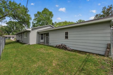 8600 31st Avenue N Crystal MN 55427