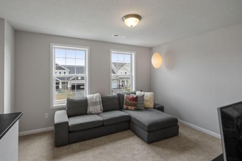 561 14th Street NW New Brighton MN 55112