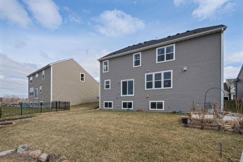 561 14th Street NW New Brighton MN 55112