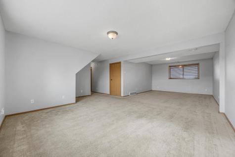 476 Maple Point Boulevard Mapleton ND 58059