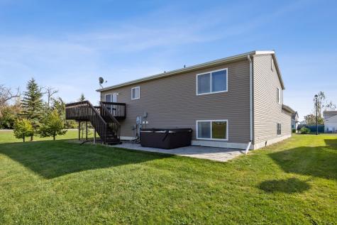 476 Maple Point Boulevard Mapleton ND 58059