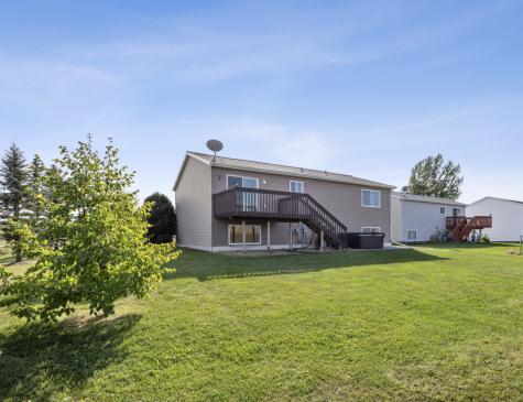 476 Maple Point Boulevard Mapleton ND 58059