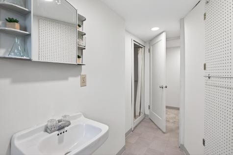 124 Ardmore Drive Golden Valley MN 55422