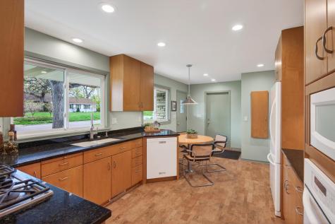 124 Ardmore Drive Golden Valley MN 55422