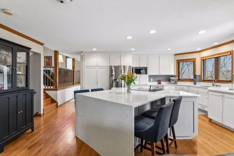 4424 Camelot Drive Minnetonka MN 55345