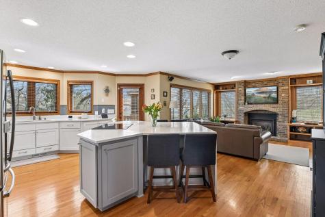 4424 Camelot Drive Minnetonka MN 55345