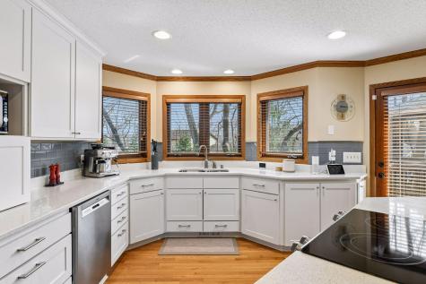 4424 Camelot Drive Minnetonka MN 55345