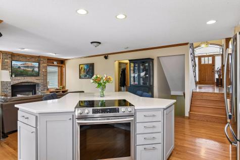 4424 Camelot Drive Minnetonka MN 55345
