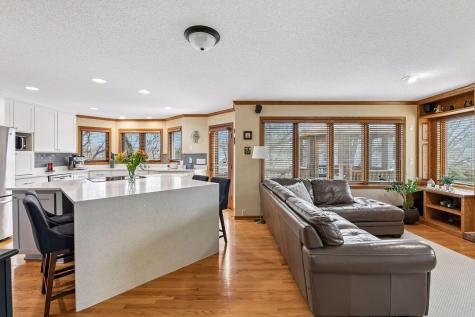 4424 Camelot Drive Minnetonka MN 55345