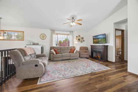 14931 Mary Beth Lane Little Falls MN 56345