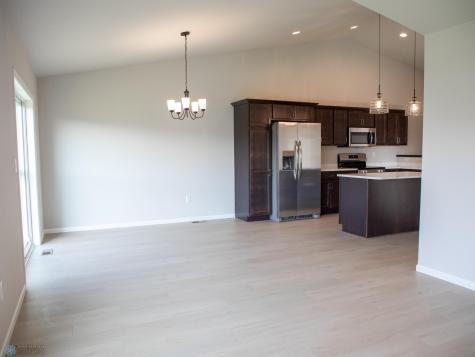 6715 Meadow View Drive S Fargo ND 58104