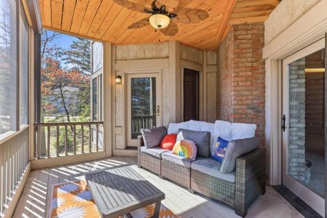 685 Valley View Court Shoreview MN 55126