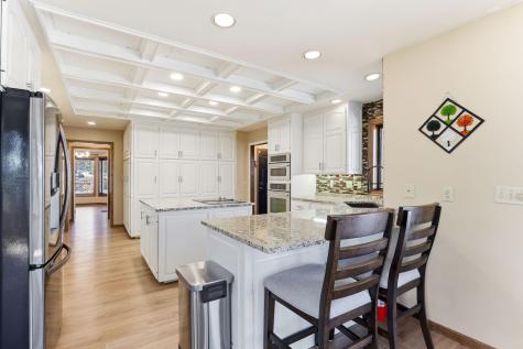 685 Valley View Court Shoreview MN 55126