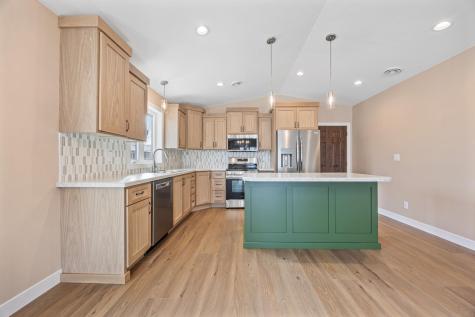 2336 30th Avenue S Fargo ND 58104