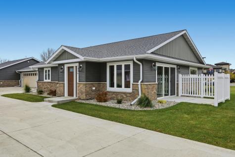 2336 30th Avenue S Fargo ND 58104