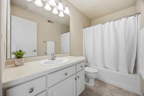 215 51st Avenue E West Fargo ND 58078