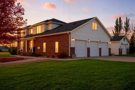 215 51st Avenue E West Fargo ND 58078