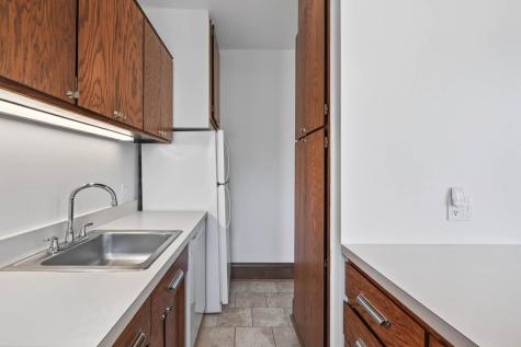 391 Laurel Avenue Saint Paul MN 55102