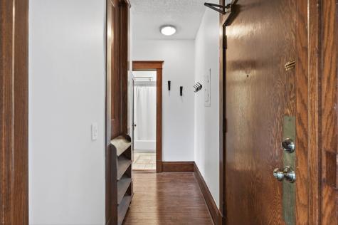 391 Laurel Avenue Saint Paul MN 55102