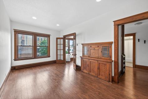 391 Laurel Avenue Saint Paul MN 55102