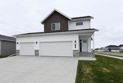 7301 26th Street S Fargo ND 58104