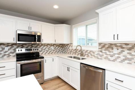 7301 26th Street S Fargo ND 58104