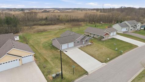 1504 Jasmine Drive Alexandria MN 56308