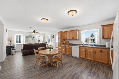 1504 Jasmine Drive Alexandria MN 56308