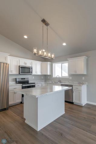 6342 82nd Avenue S Horace ND 58047