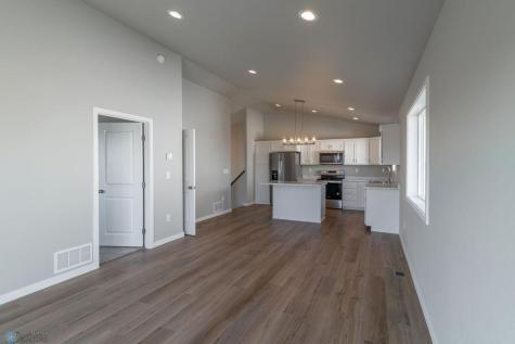 6342 82nd Avenue S Horace ND 58047