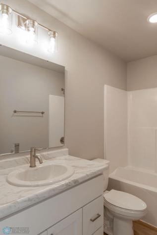 6342 82nd Avenue S Horace ND 58047