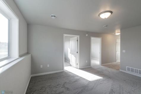 6342 82nd Avenue S Horace ND 58047