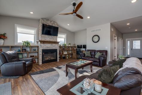 34 N Pointe Court North Mankato MN 56003