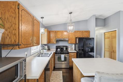 1917 Heritage Drive Shakopee MN 55379
