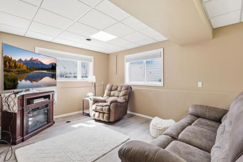 1917 Heritage Drive Shakopee MN 55379