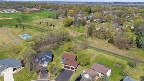 1917 Heritage Drive Shakopee MN 55379