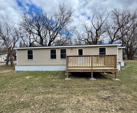 202 Washington Street SE Warroad MN 56763