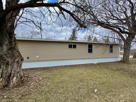 202 Washington Street SE Warroad MN 56763