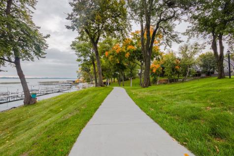 2520 Le Homme Dieu Heights NE Alexandria MN 56308