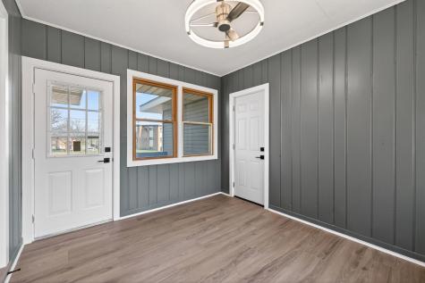 3125 Winnetka Avenue N Crystal MN 55427